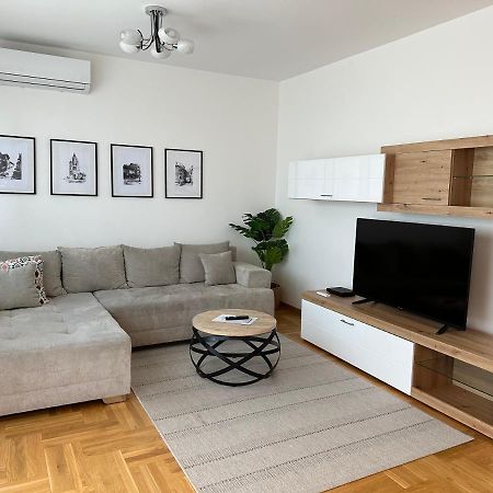 Apartment Aura Belgrado Buitenkant foto