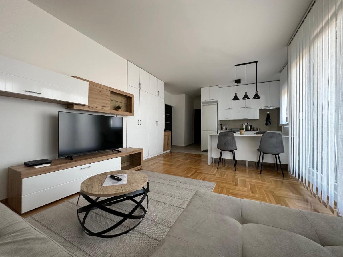 Apartment Aura Belgrado Buitenkant foto