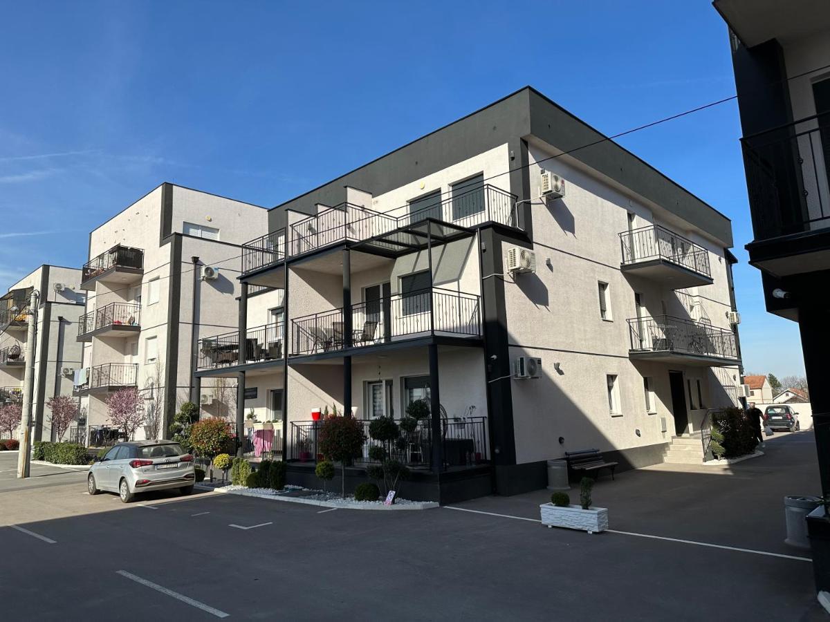 Apartment Aura Belgrado Buitenkant foto