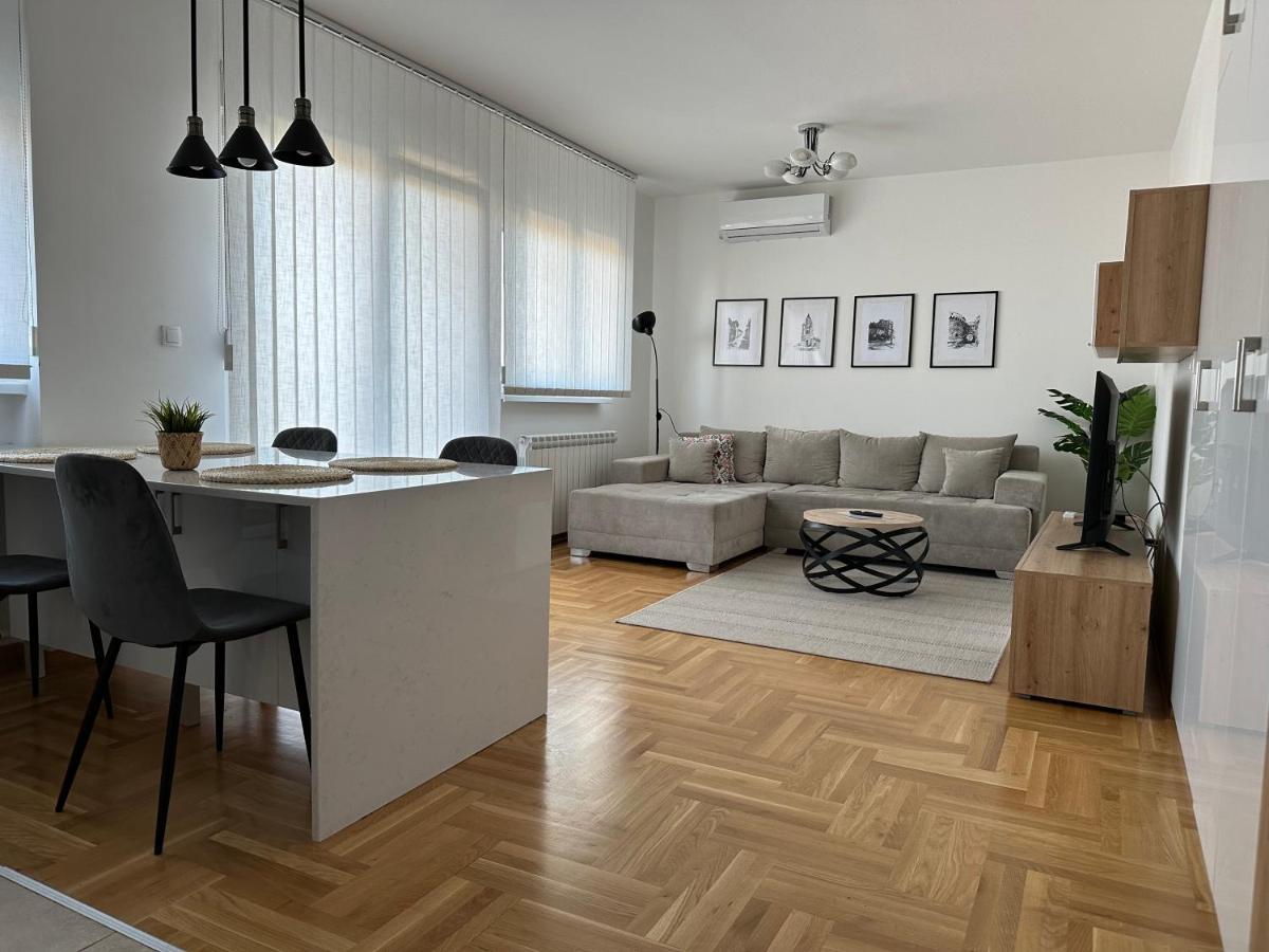 Apartment Aura Belgrado Buitenkant foto